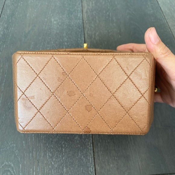 Super rare vintage Chanel mini hand bag - Picture 2 of 10